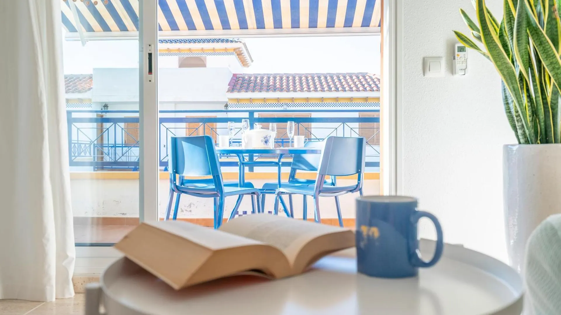 Apartamento Rosa Del Mar Playas De Vera Atico En Primera Linea De Playa Piscina Al Aire Libre Aparcamiento Gratuito Wifi Muy Rapido Acogedor Con Calefaccion