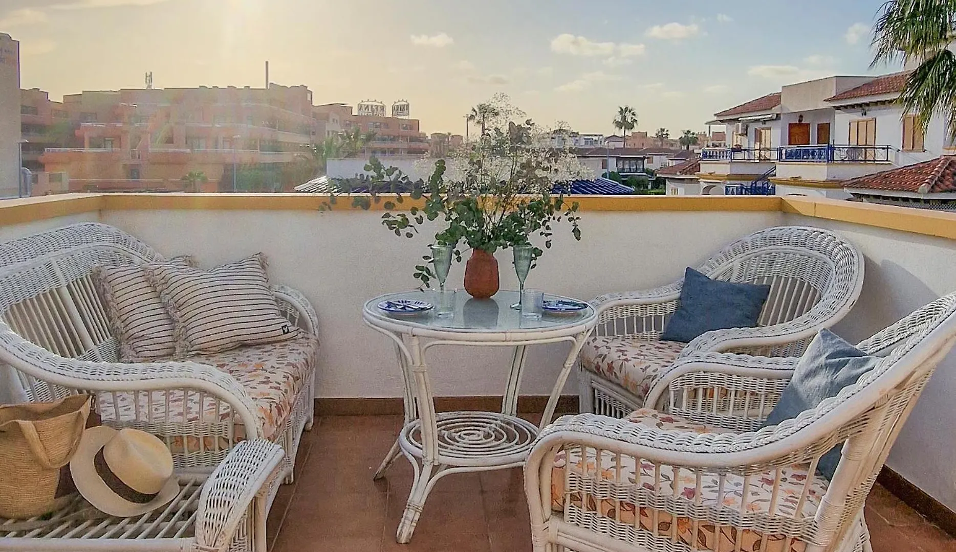 Apartamento Rosa Del Mar Playas De Vera Atico En Primera Linea De Playa Piscina Al Aire Libre Aparcamiento Gratuito Wifi Muy Rapido Acogedor Con Calefaccion 0*,  Spain