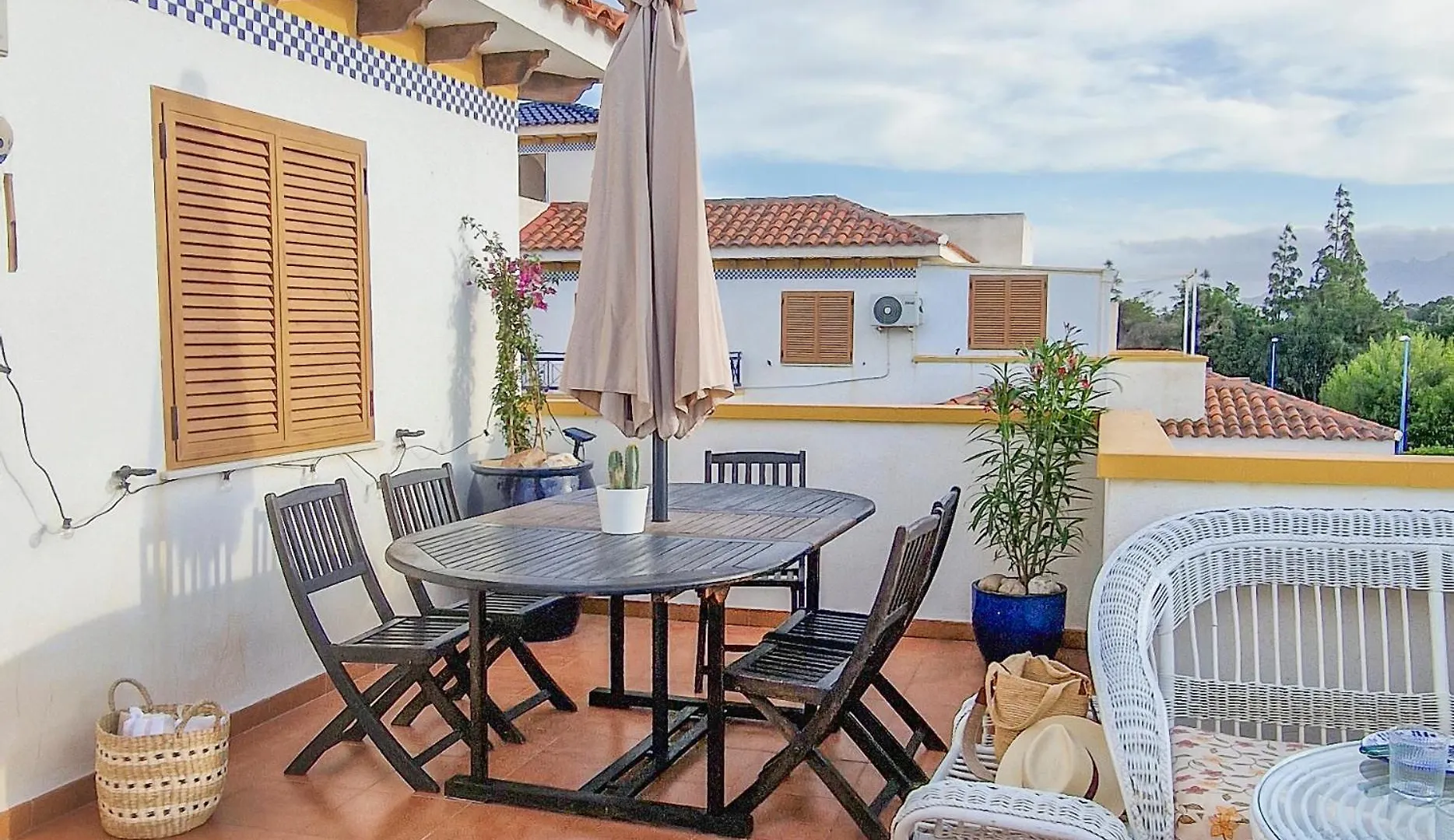 Apartment Apartamento Rosa Del Mar Playas De Vera Atico En Primera Linea De Playa Piscina Al Aire Libre Aparcamiento Gratuito Wifi Muy Rapido Acogedor Con Calefaccion Spain