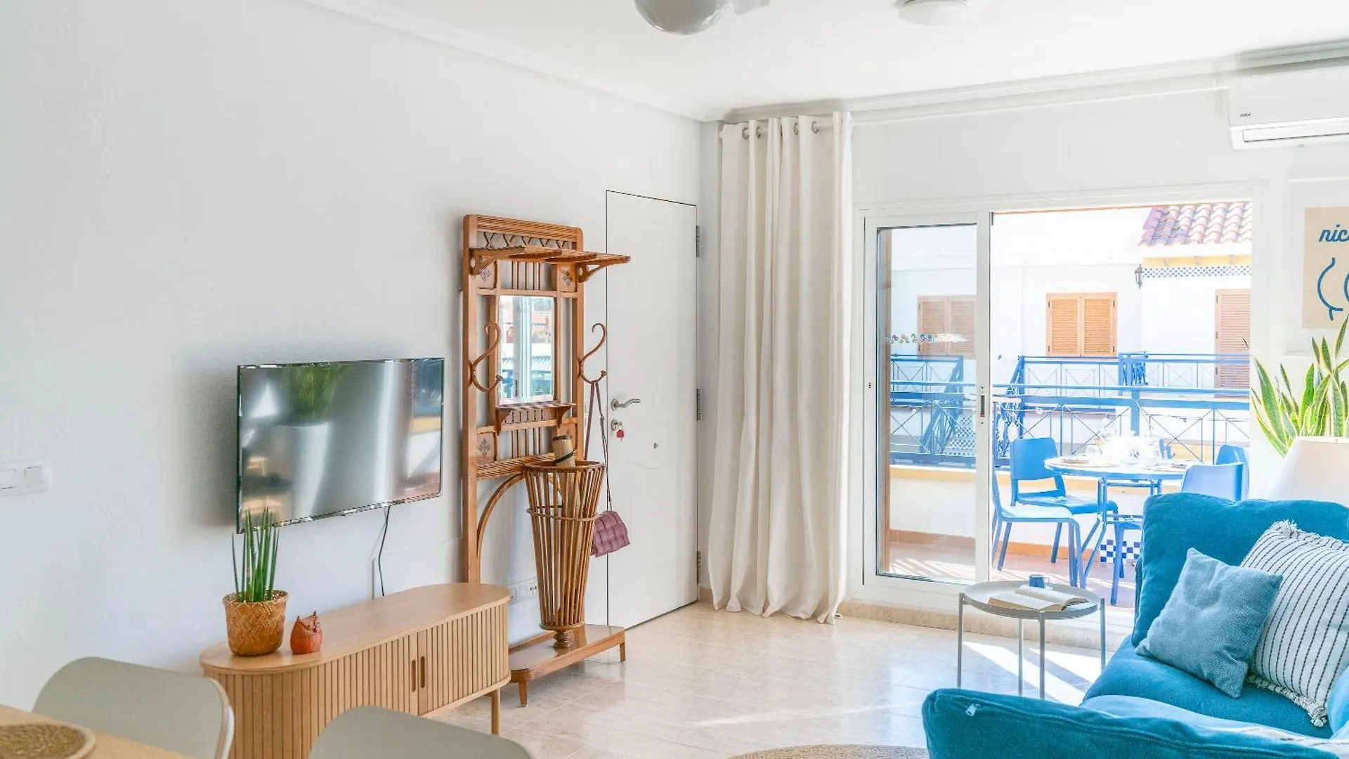 Apartamento Rosa Del Mar Playas De Vera Atico En Primera Linea De Playa Piscina Al Aire Libre Aparcamiento Gratuito Wifi Muy Rapido Acogedor Con Calefaccion Spain