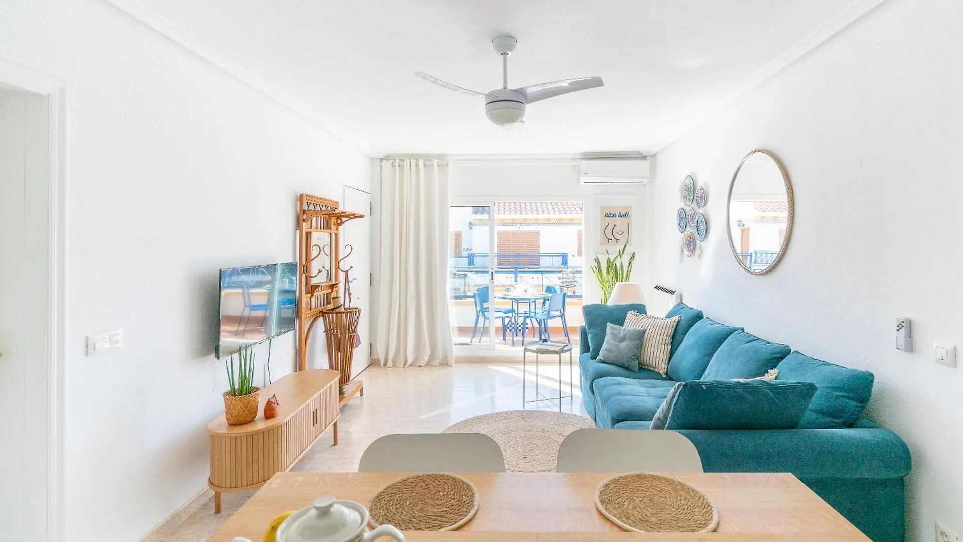 Apartamento Rosa Del Mar Playas De Vera Atico En Primera Linea De Playa Piscina Al Aire Libre Aparcamiento Gratuito Wifi Muy Rapido Acogedor Con Calefaccion